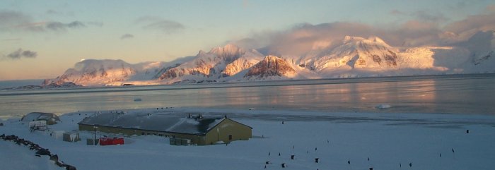 The Bonner Lab and the mountains of Adelaide Island at Rothera.